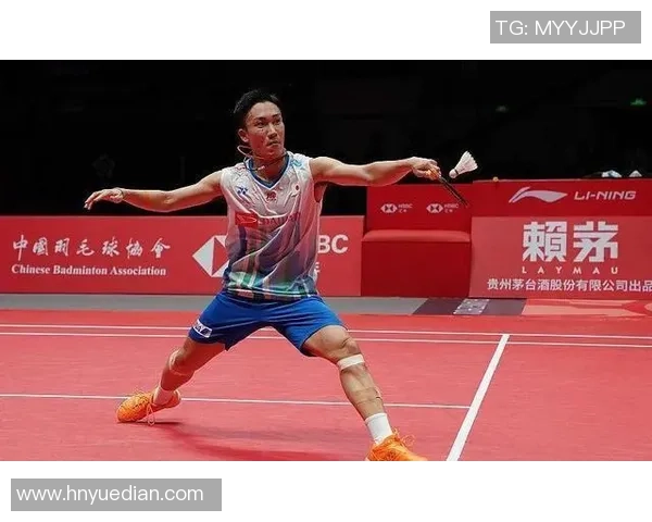 成都羽毛球队中路突破战术解析与实战应用探讨